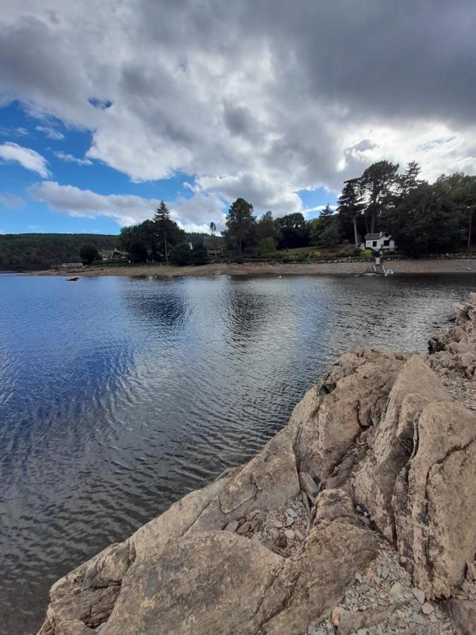 Mobilhome Lac De Guerledan Caurel  エクステリア 写真